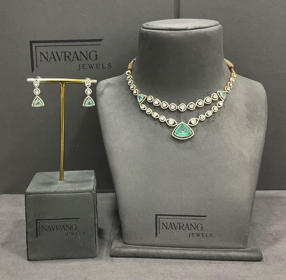 Diamond double-line necklace with triangle green stone